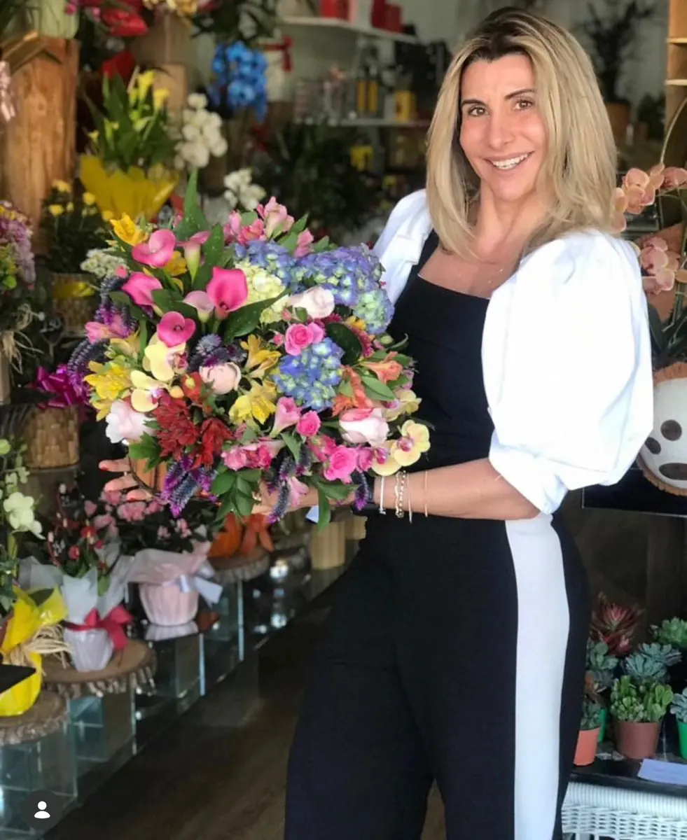 Entrega de flores Akio em Itaquaquecetuba — cliente 7